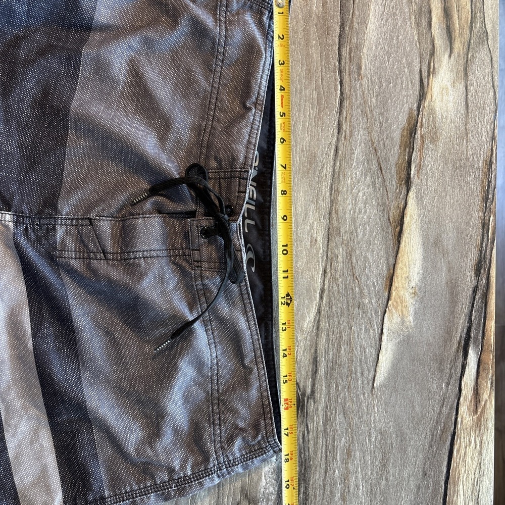 O'Neill Board Shorts Mens Medium Gray Stripe Surf Swim Trunks Quick Dry Pocket38 - Picture 3 of 8
